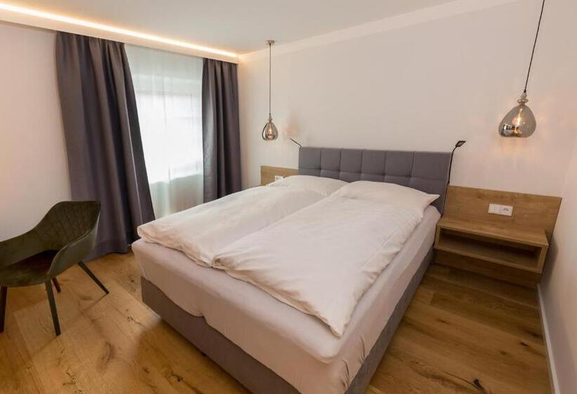 ユースホステル Gasthof Fischer Dörnbach