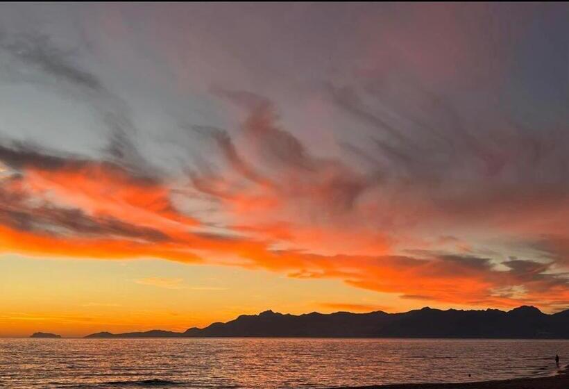 تختخواب و صبحانه Casammare