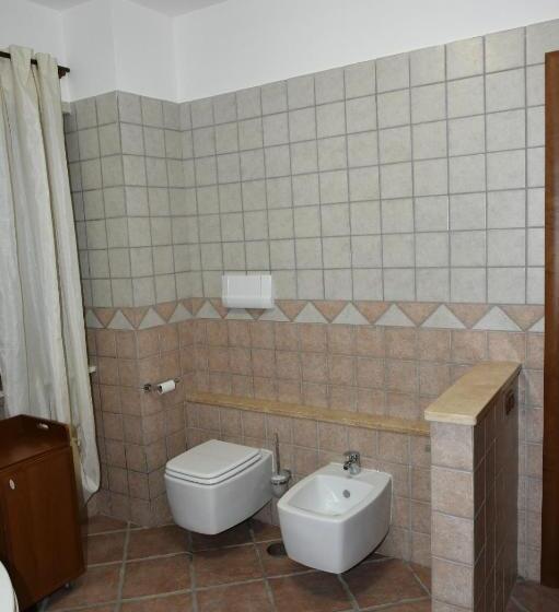 تختخواب و صبحانه Casammare