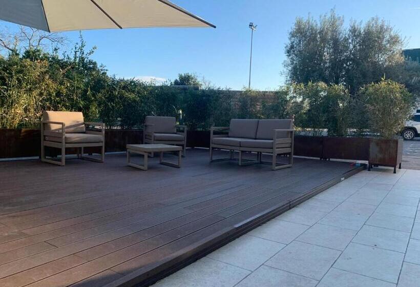 تختخواب و صبحانه Don Peppes : Villaggio Green