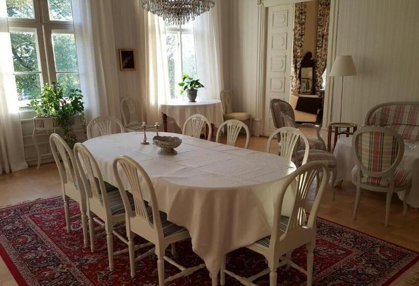 Hoby Gård B&b