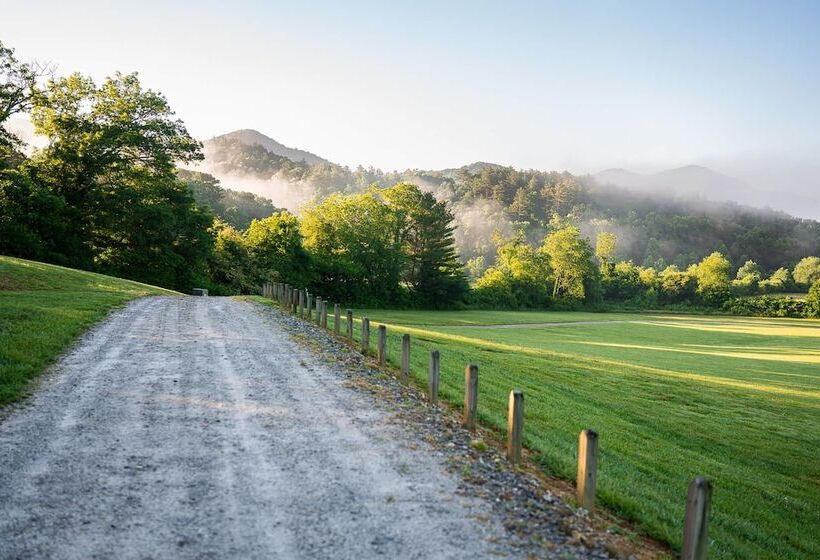 فندق Cottages At Julep Farms