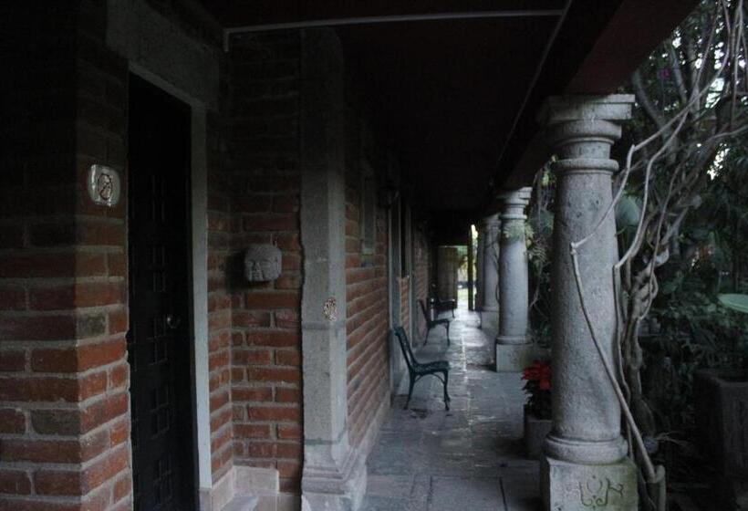 هتل Las Calandrias
