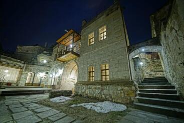 هتل Naraca Cave House