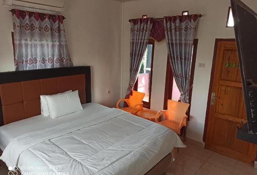 فندق Sunset Beach Labuhan Jukung