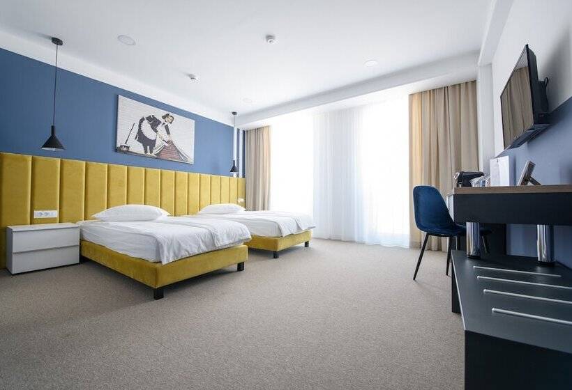 هتل Vila Sarisa
