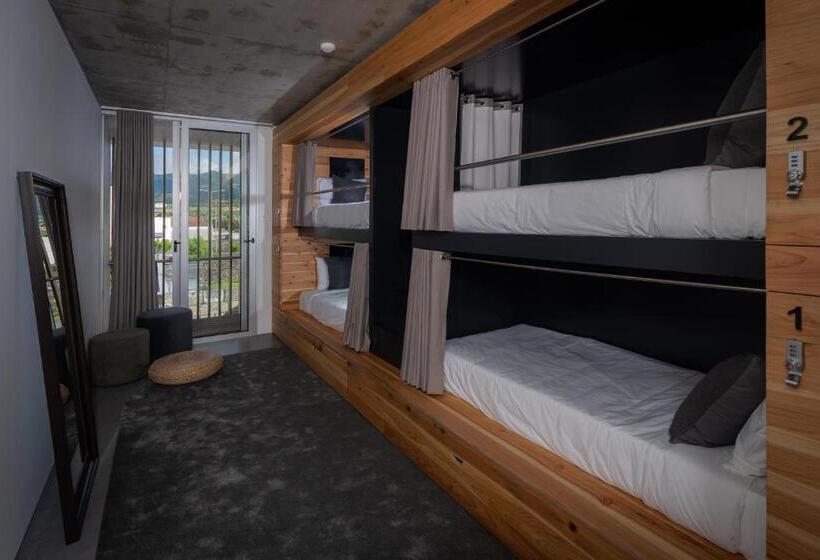 North Shore Hostel
