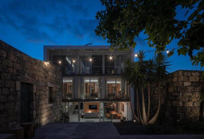 North Shore Hostel