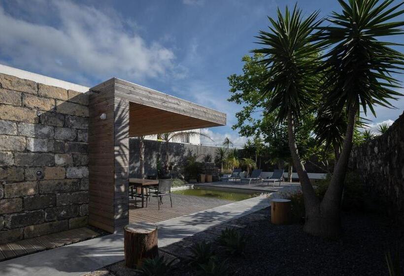 North Shore Hostel