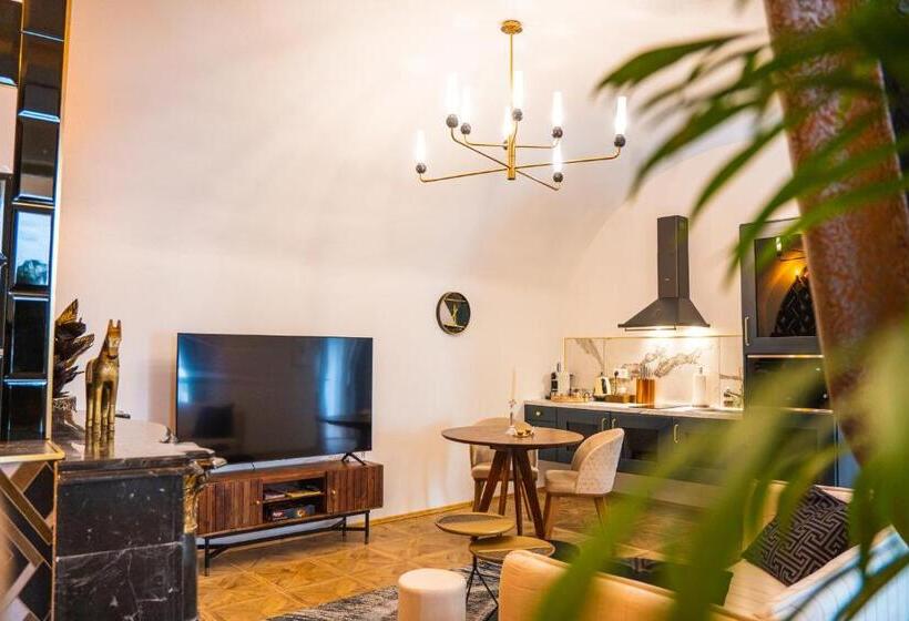 Opera Apartments
