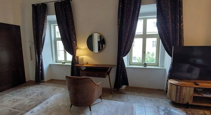 Opera Apartments