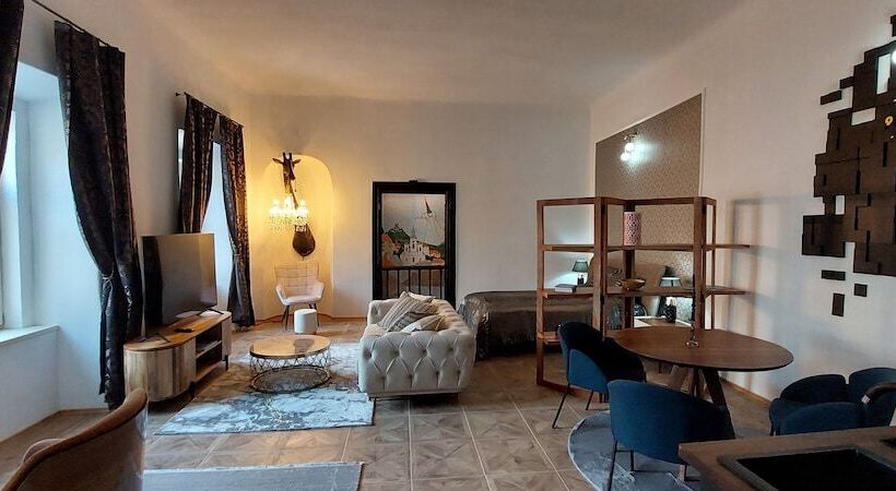 Opera Apartments