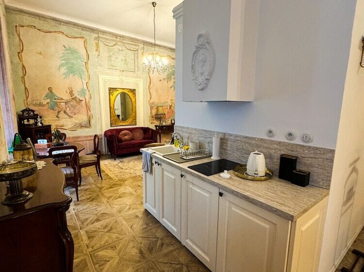 Opera Apartments