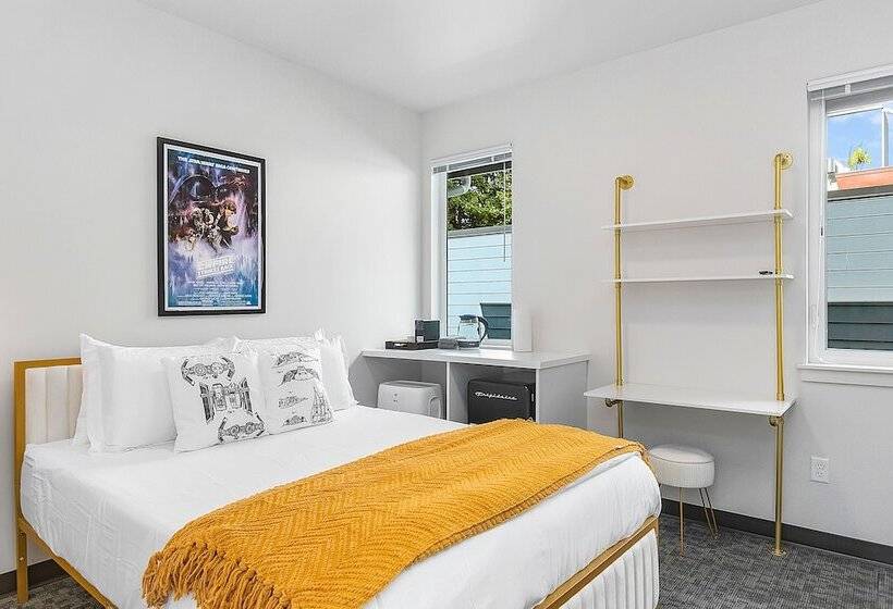 پانسیون Leia S Rebel Princess Suite