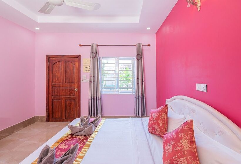 פנסיון Lotus Bleu Guest House