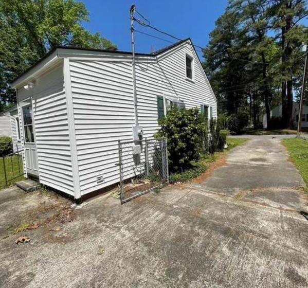 膳宿费 Small Private Get Away, Tiny Home Garage Studio Apartment