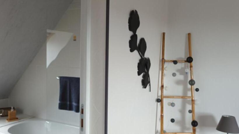 住宿加早餐  La Maison Des Poulains