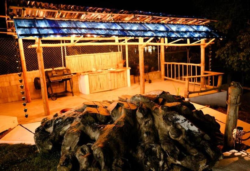 هتل Don Bululo Camping Lodge