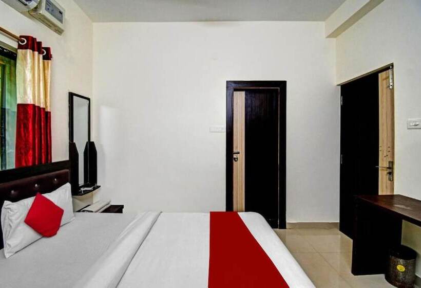 Отель Goroomgo Sr Palace Bhubaneswar
