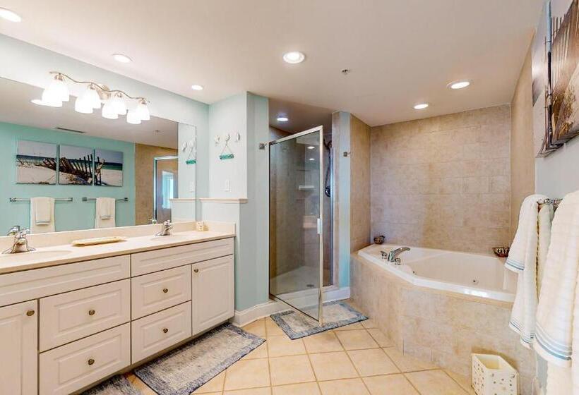 فندق Mayfair Beach 503