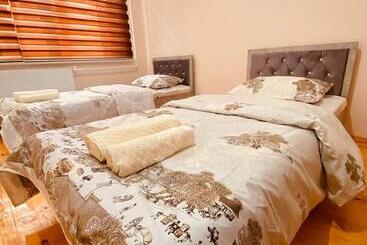 هتل Minor Hostel Bukhara