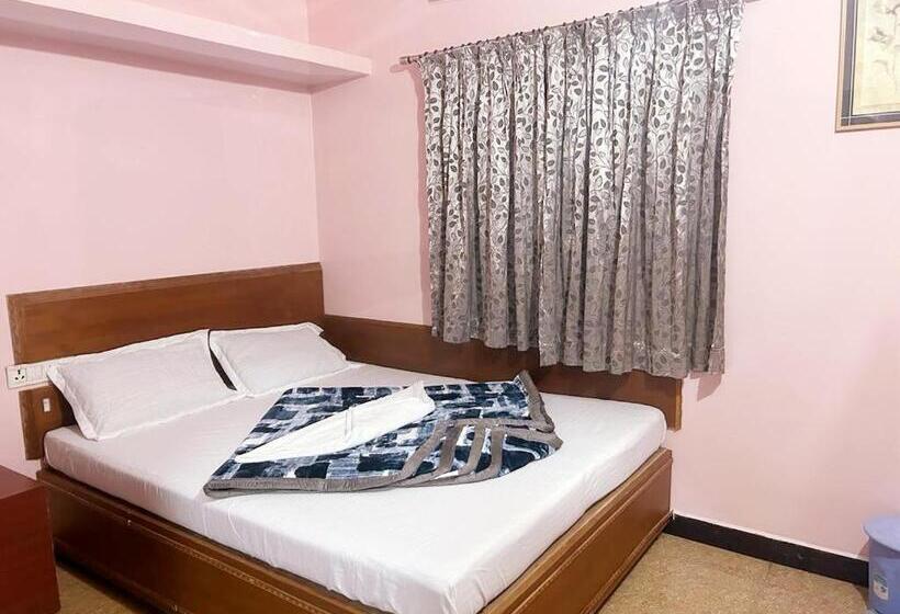 هتل Snr Cottage & Rooms