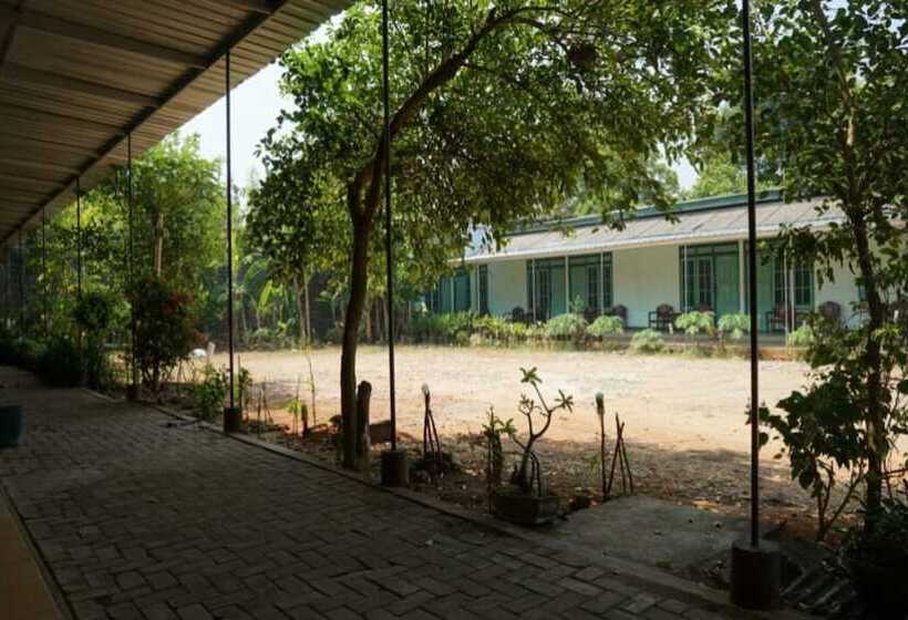 هتل Spot On 93611 Kost Pak Suyatno Syariah 2