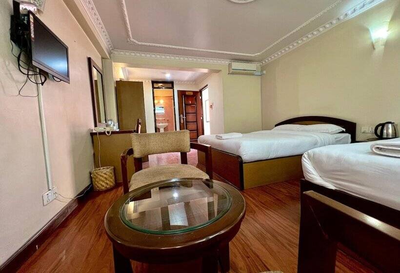 هتل Taleju Grand
