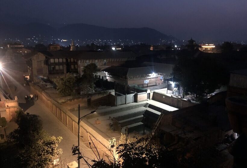 هتل Taleju Grand