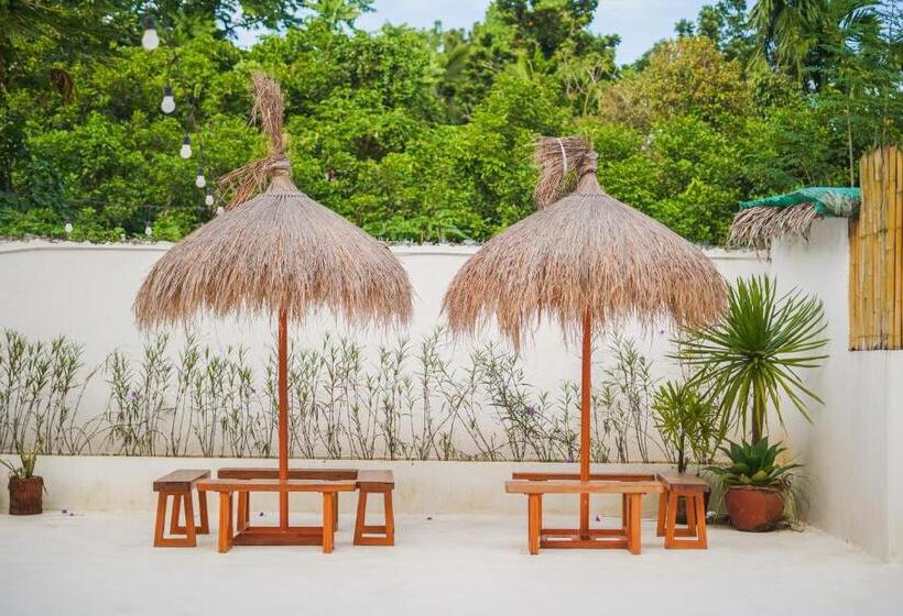 هتل Villa Soledad Garden Resort