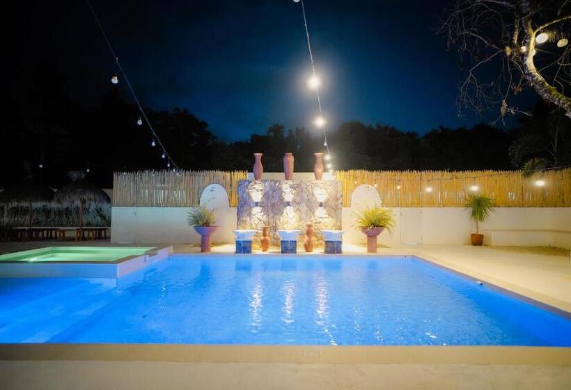 هتل Villa Soledad Garden Resort