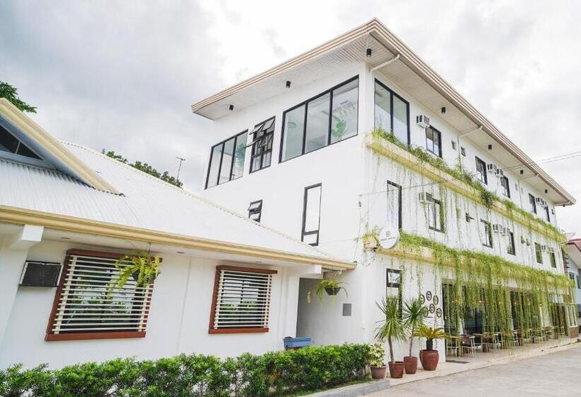 هتل Villa Soledad Garden Resort