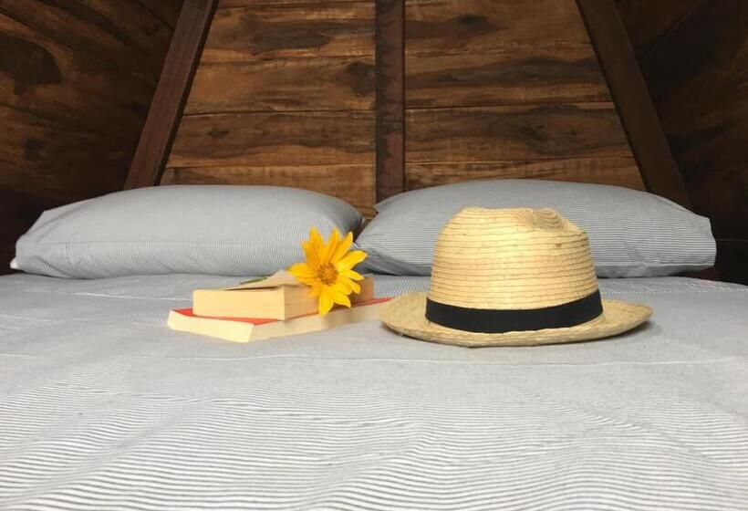 مبيت وإفطار Refugio La Roca