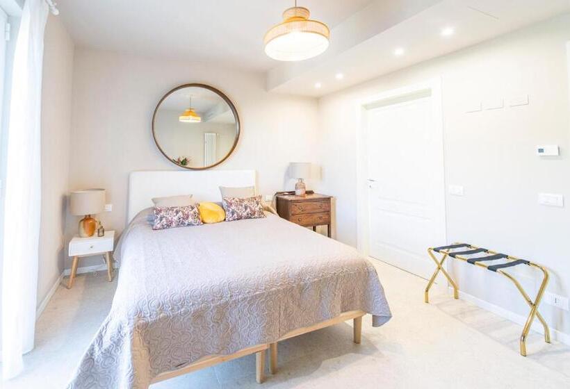 تختخواب و صبحانه Villa Chicchi   Sestri Levante