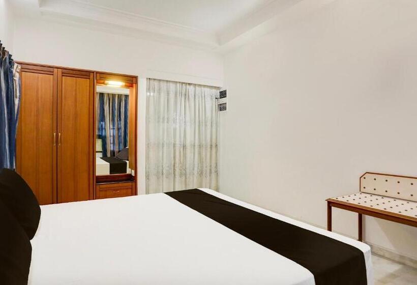 Collection O Hotel Khalsa Palace