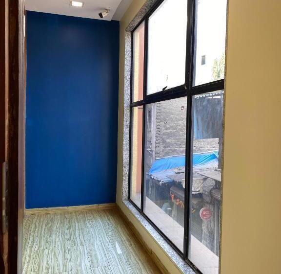 فندق Arton Regency Near Terminal 2 Airport