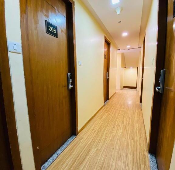 فندق Arton Regency Near Terminal 2 Airport