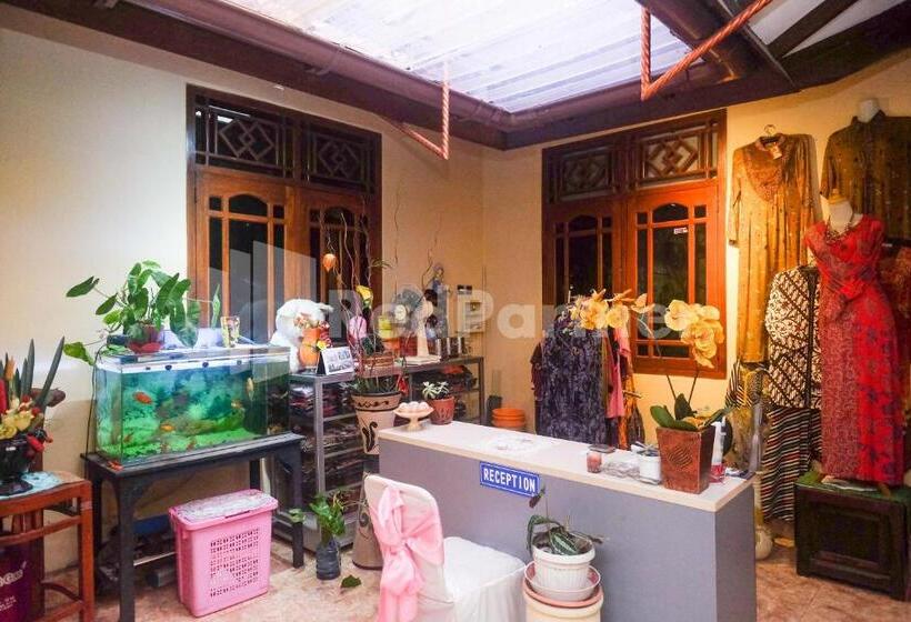 هتل Ndalem Pundhi Maguwoharjo Redpartner