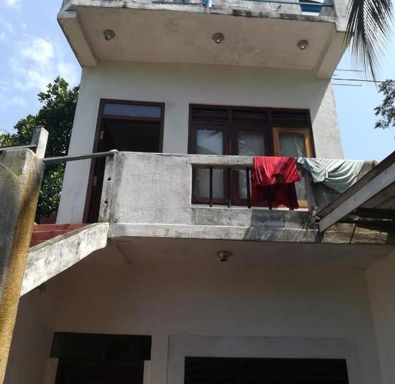 هتل Niro Villa