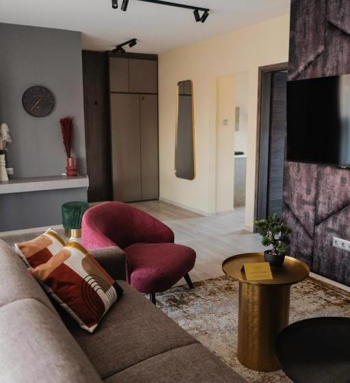 هتل Riva Boutique