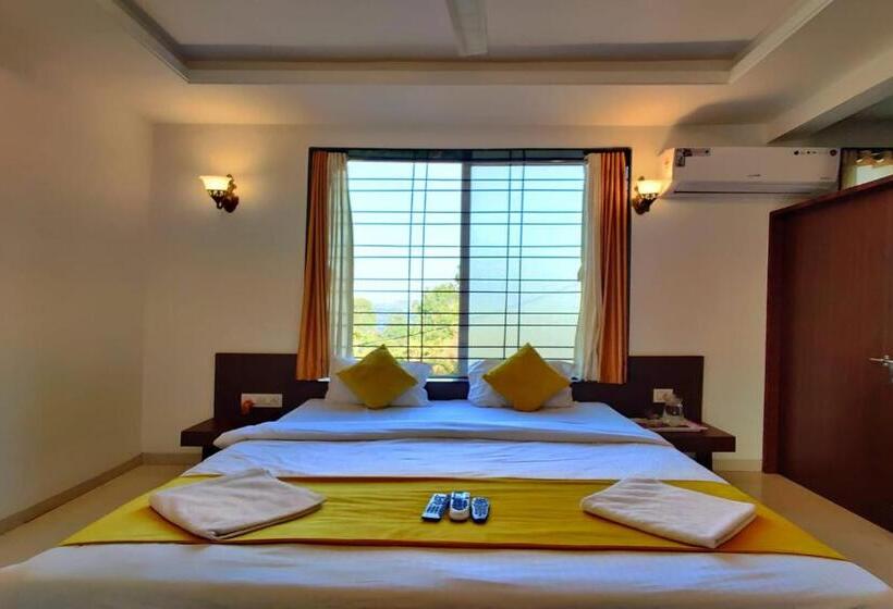 فندق Strawberry Land Resort