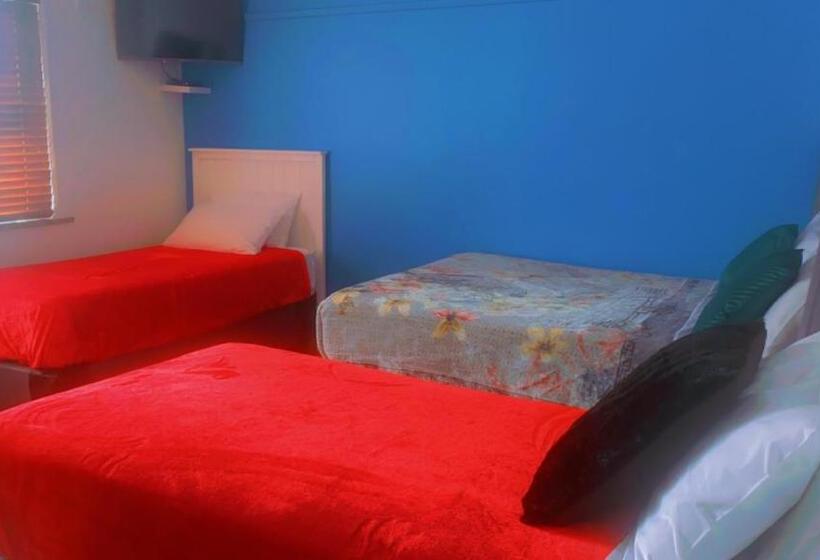 بنسيون Haresca Luxury Accommodation Bellville