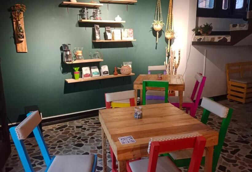 پانسیون La Iguana Café Y Más