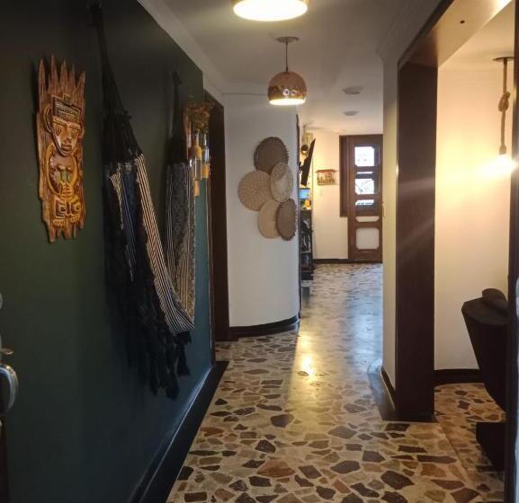 پانسیون La Iguana Café Y Más