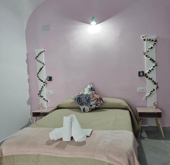 پانسیون Pompeya Merida Suite