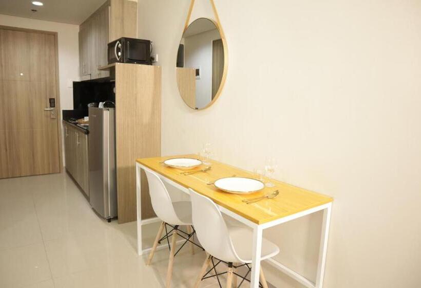 Homefort At S Residences