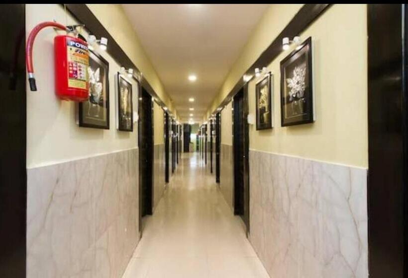 ホテル Jai Maa In Swaraj Lodge