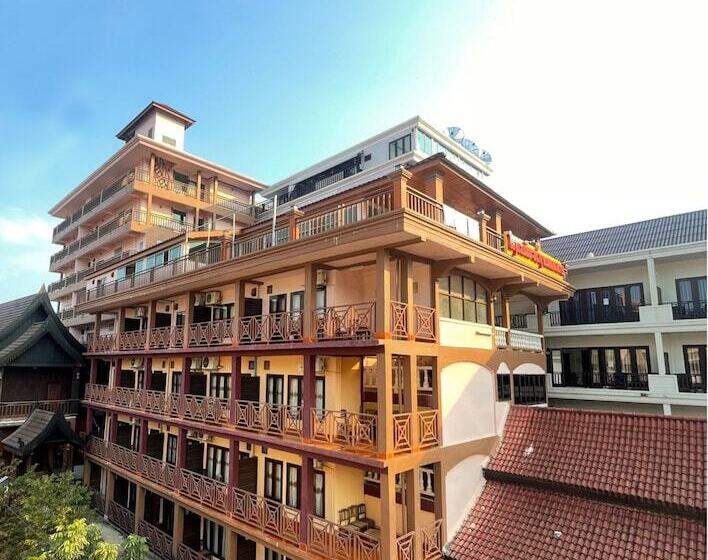 هتل Vangvieng Sisavang Mountain View