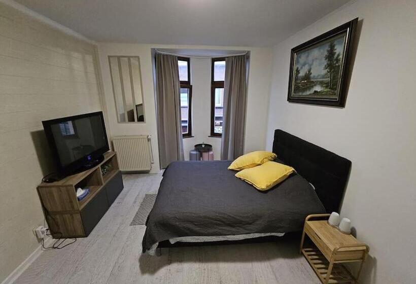 بنسيون Beautiful, Renovated Fully Self Contained Room