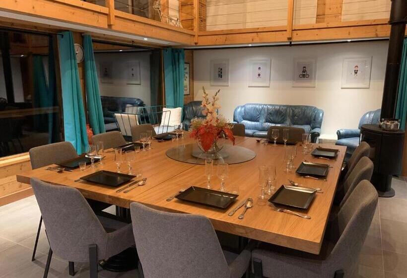 پانسیون Chalet Evidence